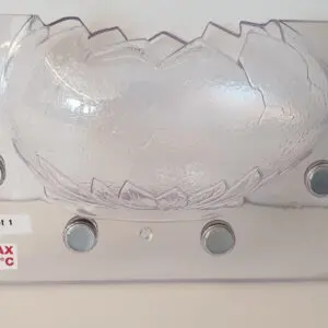 Oeuf cassé sur socle, 170 mm