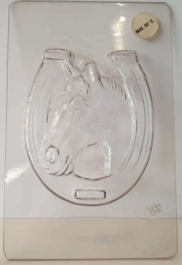 Horse head in horseshoe - image 1