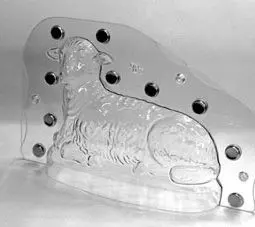 Mouton couché, 230 mm