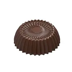 Praliné, plissé et aplati