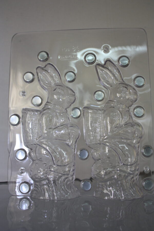 Lapin de Pâques avec panier au dos , 225mm - image 1